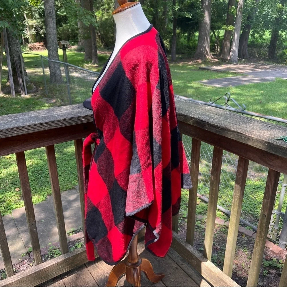 Red Buffalo plaid Crown and Ivy poncho wrap